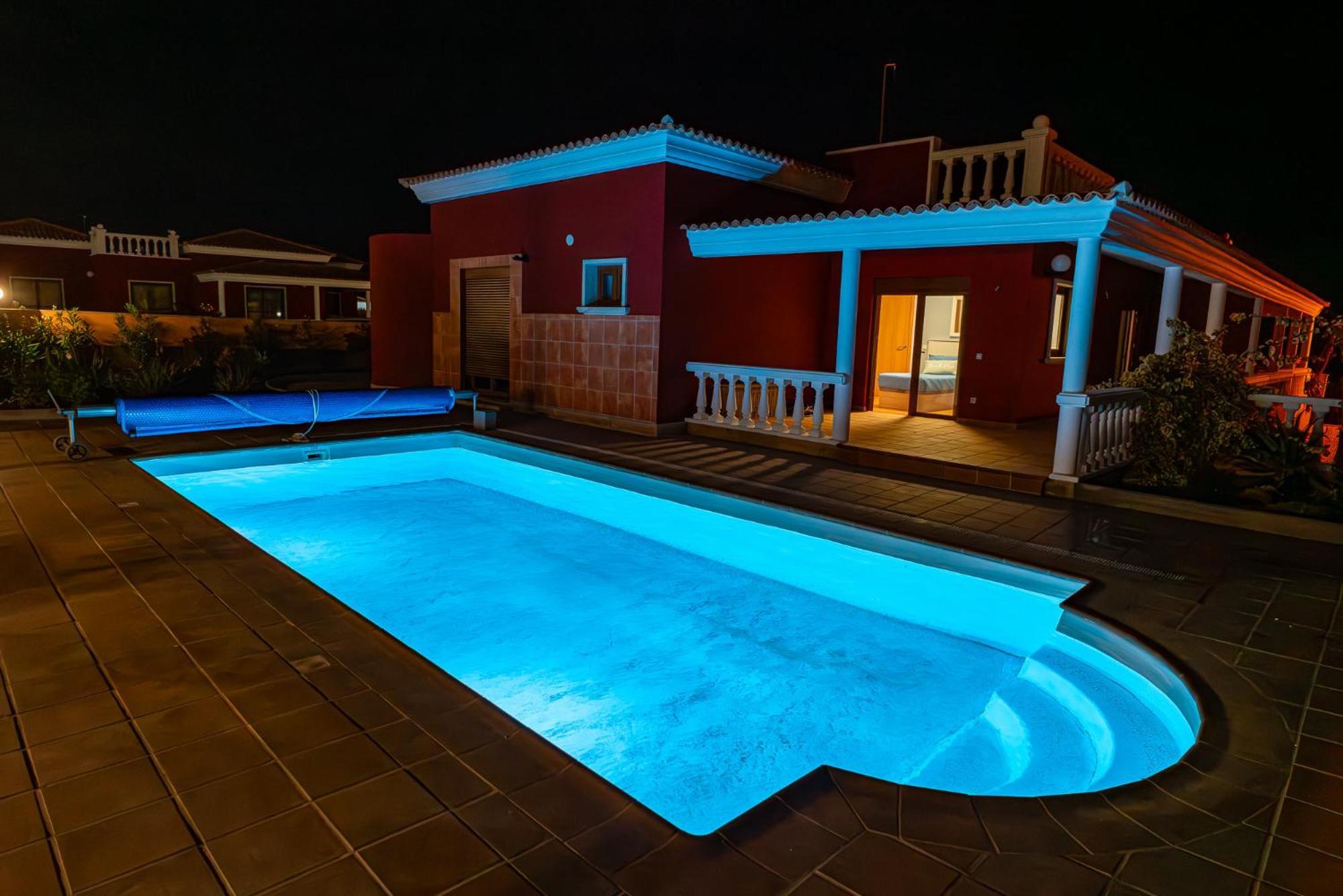 Villa Oceana - Cliffside Retreat Costa De Antigua Exterior foto